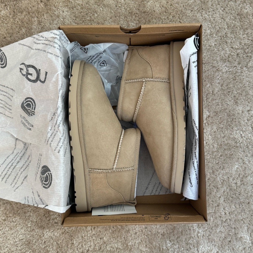 UGG Ultra Mini Mustard Seed